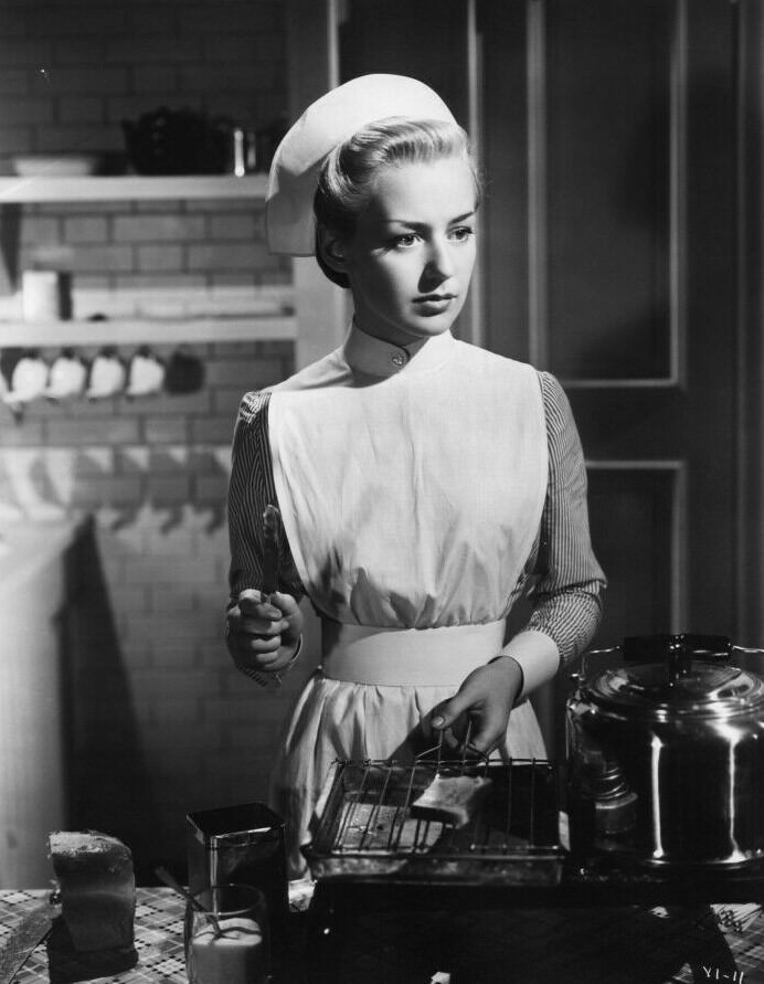 Anne Shirley In Vigil In The Night, 1940