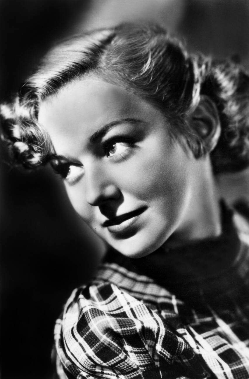 Anne Shirley, 1942