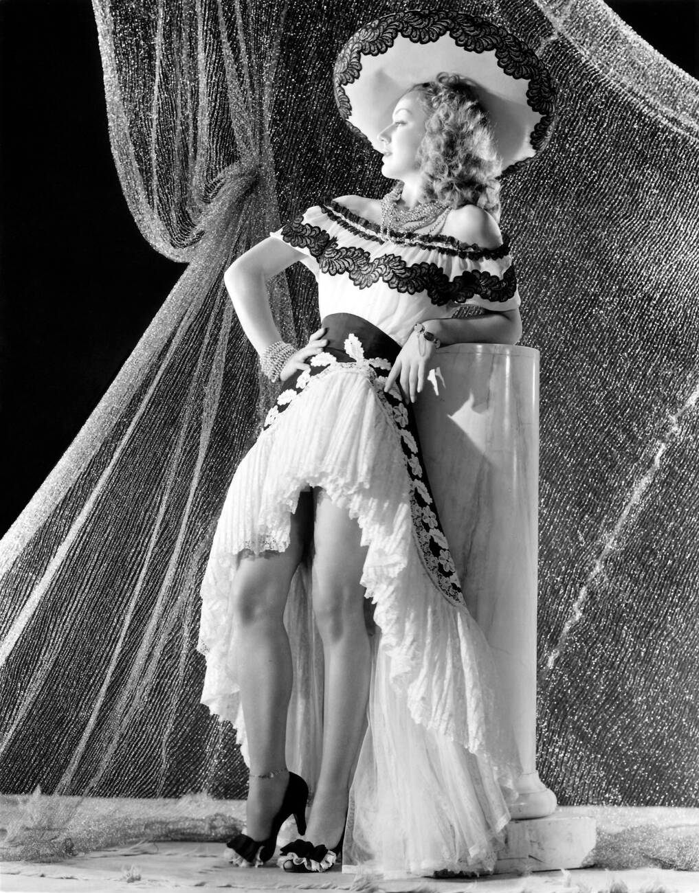 Music In Manhattan 1944 Rko Film Musical With Anne Shirley