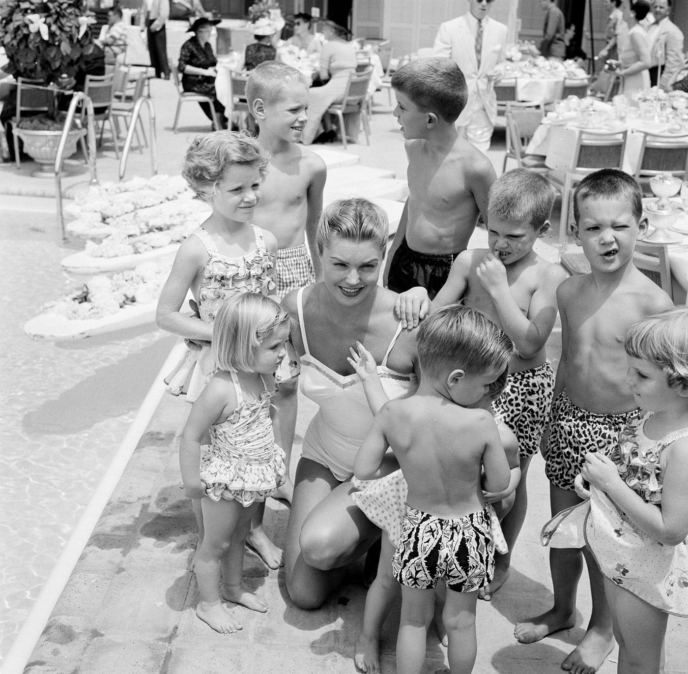 Esther Williams With Children At Swim School Opening In Los Angeles On August 12, 1955