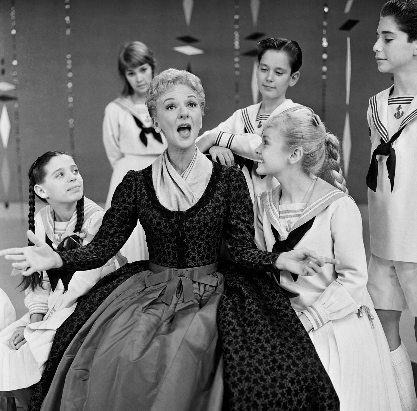 Mary Martin: Life Story and Fabulous Photos of Singer/Actress known for ...