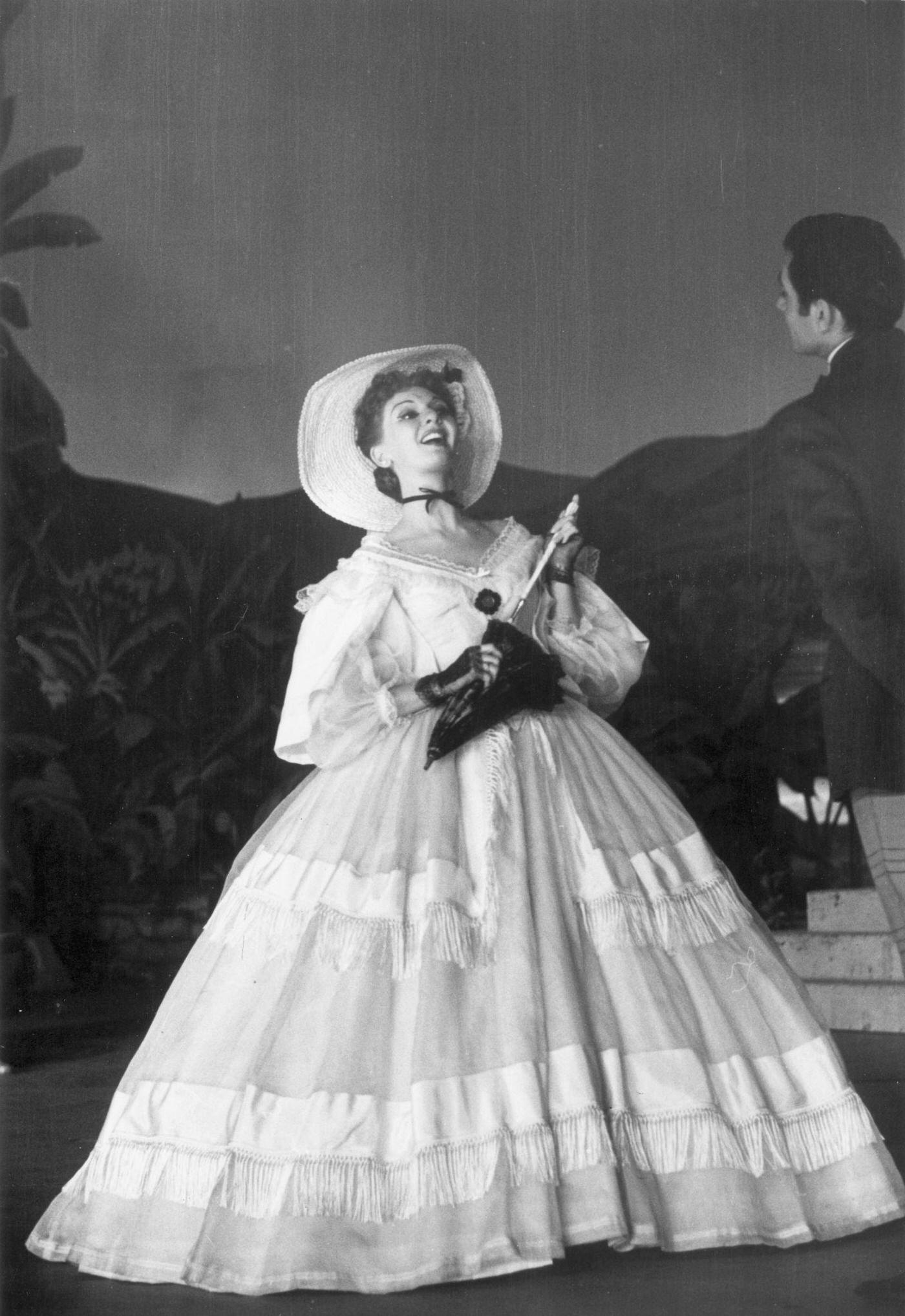 Mary Martin In Noel Coward'S 'Pacific', At The Drury Lane Theatre.