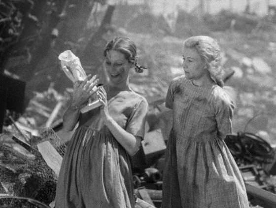 Una Merkel And Loretta Young In Midnight Mary (1933)