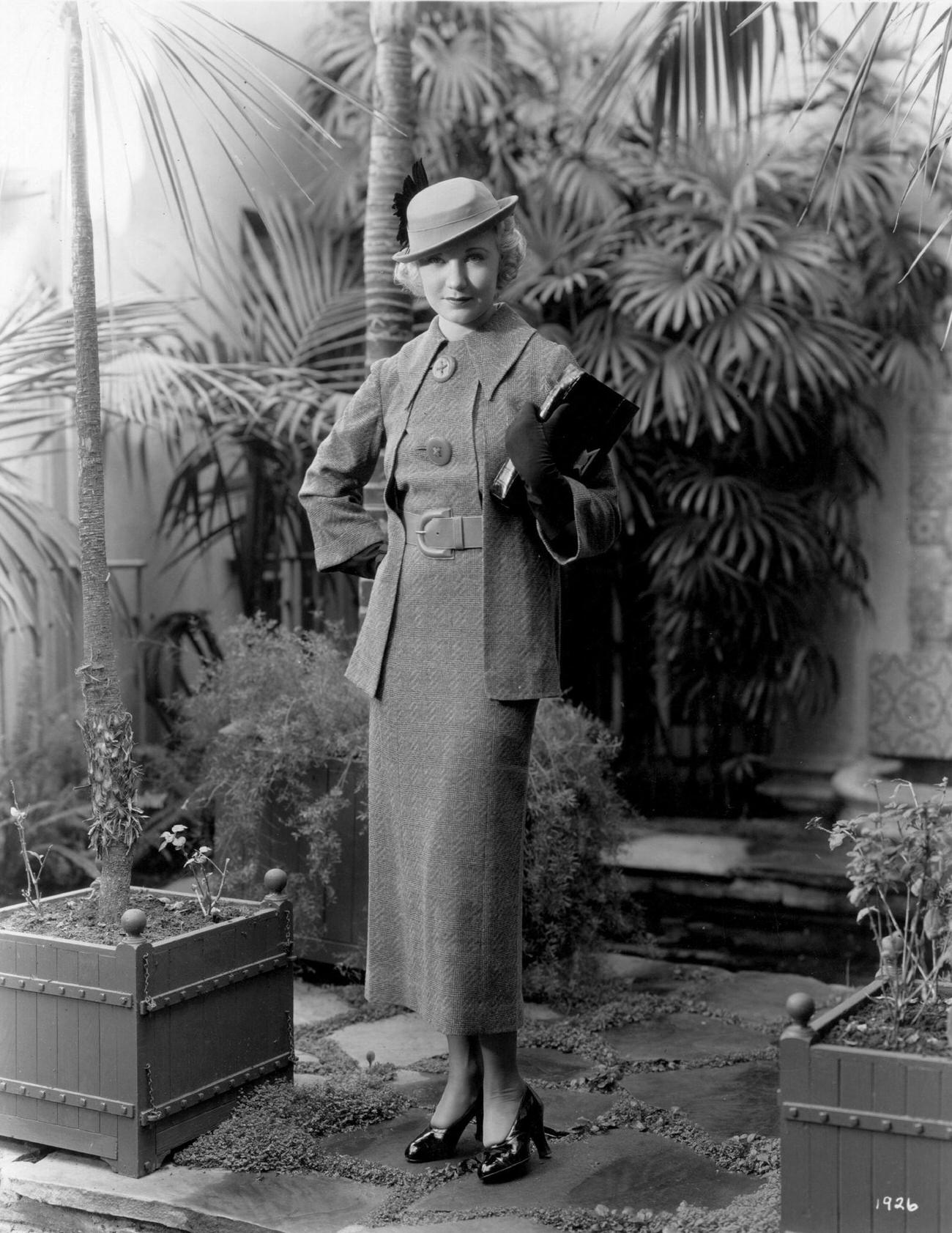 Una Merkel Modelling Shoes By I Miller