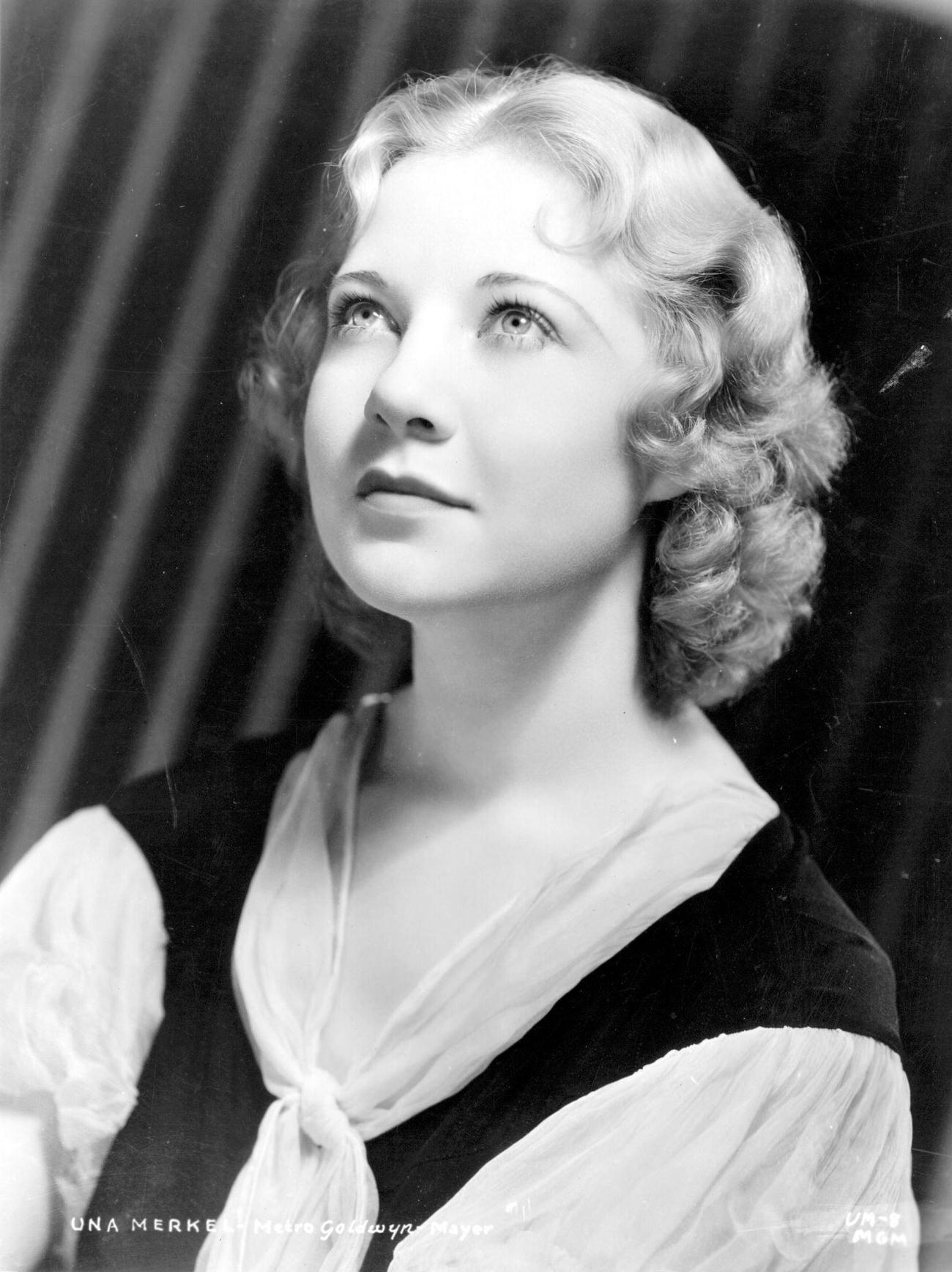 Una Merkel With Lillian Gish Look-Alike.