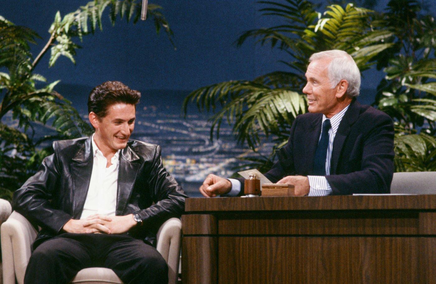Young Sean Penn, Host Johnny Carson The Tonight Show Starring Johnny Carson.