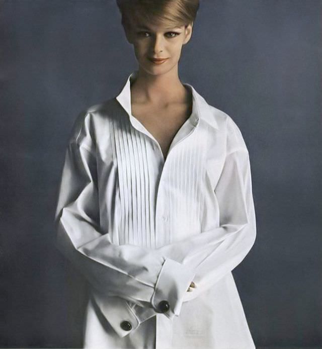 Anne De Zogheb, Lady Van Heusen Ad, 1962