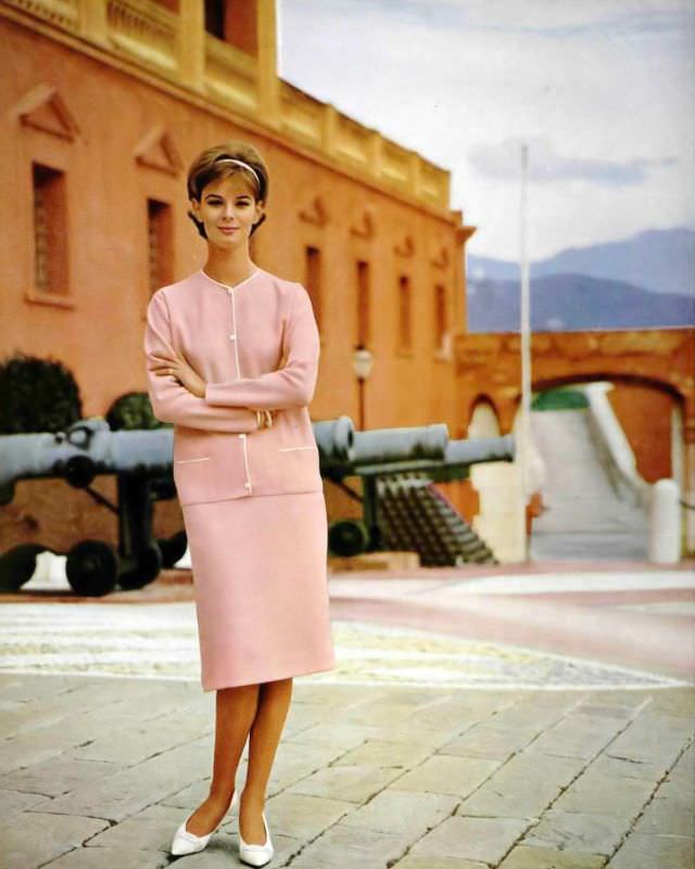 Anne De Zogheb In Wool Knitwearby Bettina, 1961