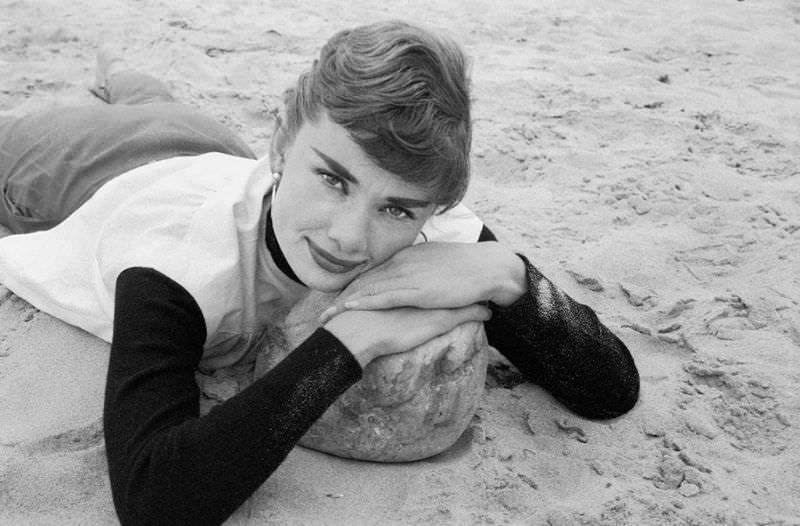 Classic And Chic: Audrey Hepburn'S Iconic Photos For Life Magazine, 1953