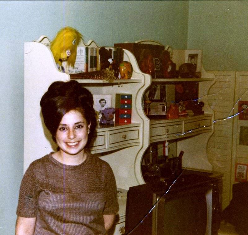 The Rise And Fall Of The Beehive Hairdo: A Fascinating Look At The Iconic 1960S Hairstyle