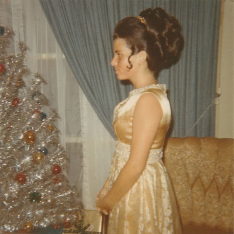 The Rise And Fall Of The Beehive Hairdo: A Fascinating Look At The Iconic 1960S Hairstyle