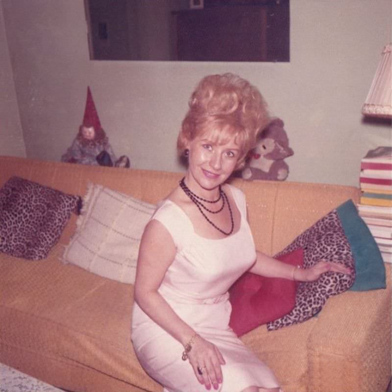 The Rise And Fall Of The Beehive Hairdo: A Fascinating Look At The Iconic 1960S Hairstyle