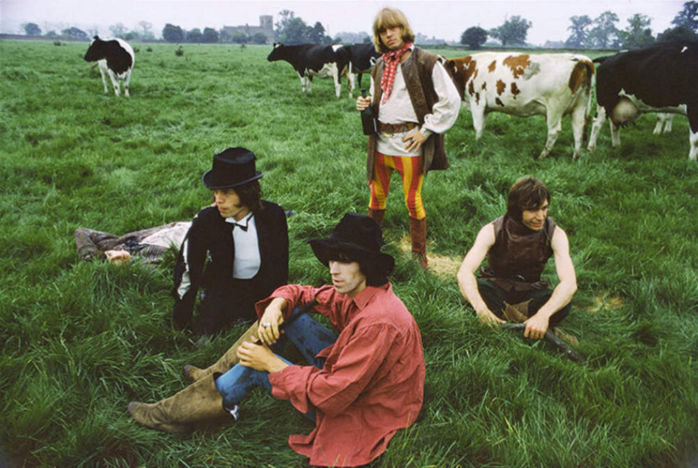 The Rolling Stones Get Raw And Rebellious For 'Beggars Banquet' Album Cover - See The Stunning Photos!