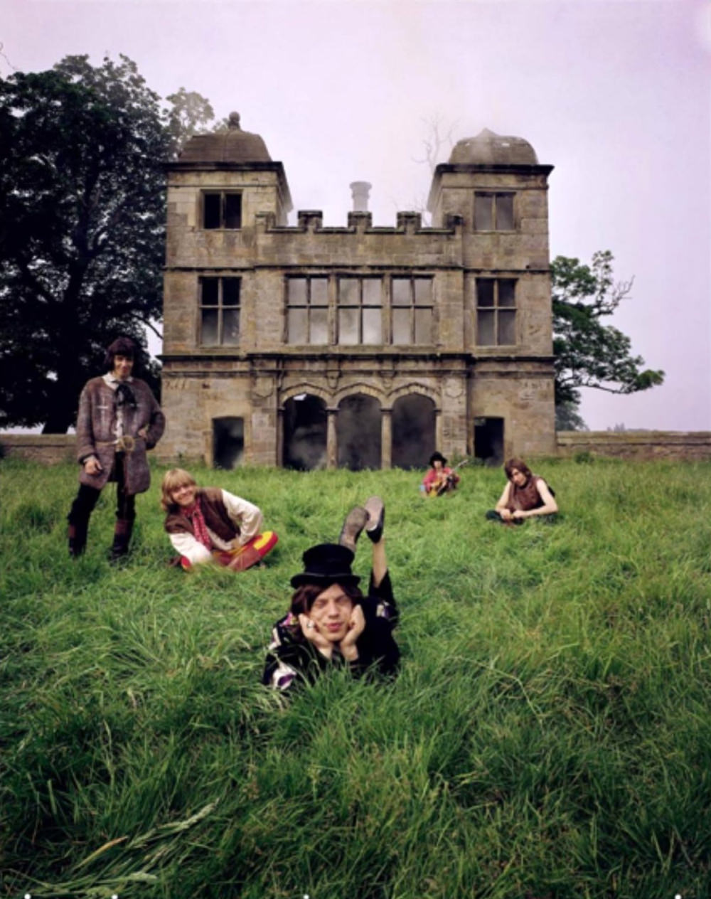 The Rolling Stones Get Raw And Rebellious For 'Beggars Banquet' Album Cover - See The Stunning Photos!