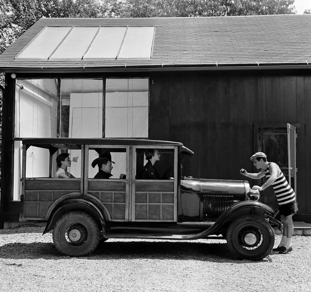 Bettina Graziani With Sophie, Parks