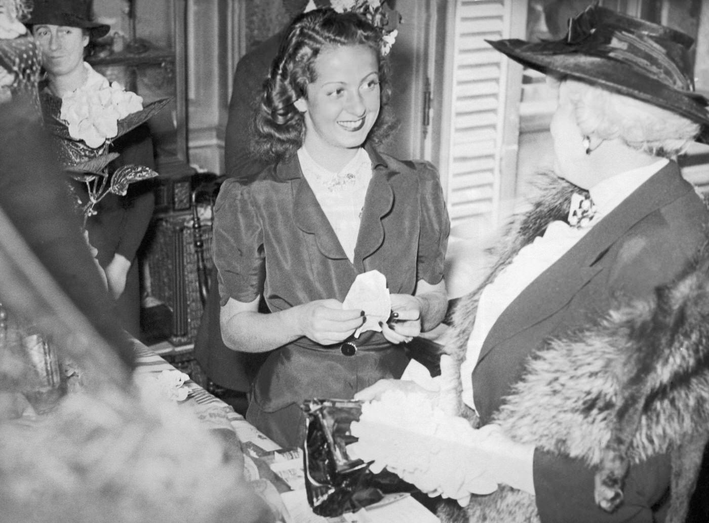 Danielle Darrieux And Mrs Tristan Bernard In 1939