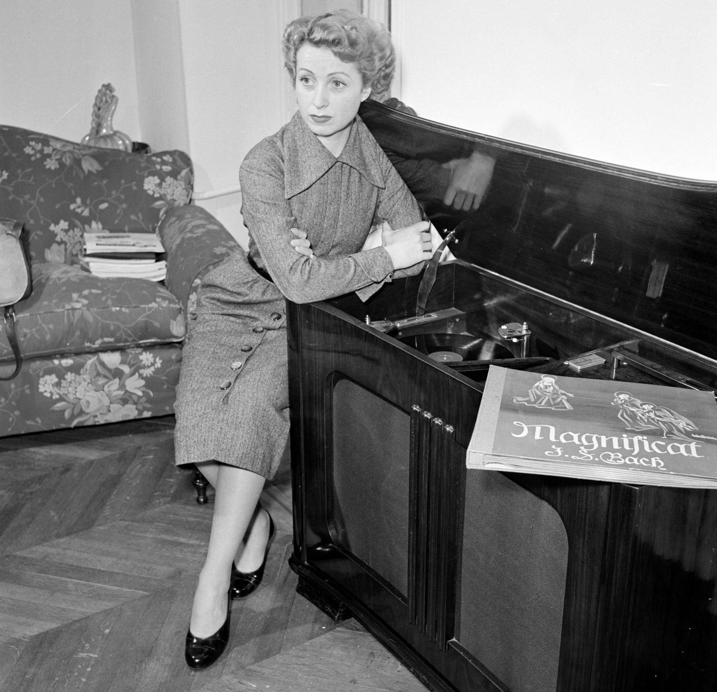 Danielle Darrieux At Home In Louveciennes, France, April 1951