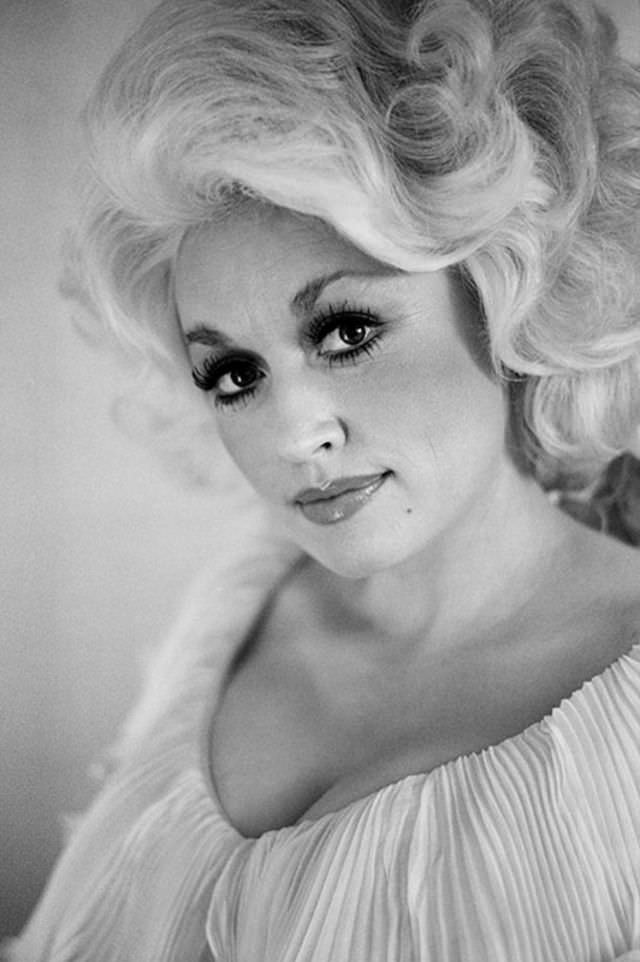 Dazzling Dolly: The Glitzy 1978 Cover Shoot For 'Heartbreaker'