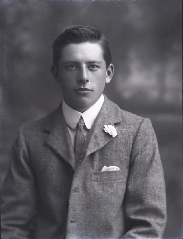 The Dapper Edwardians: A Look At The Fashionable Boys And Men Of The Early 20Th Century
