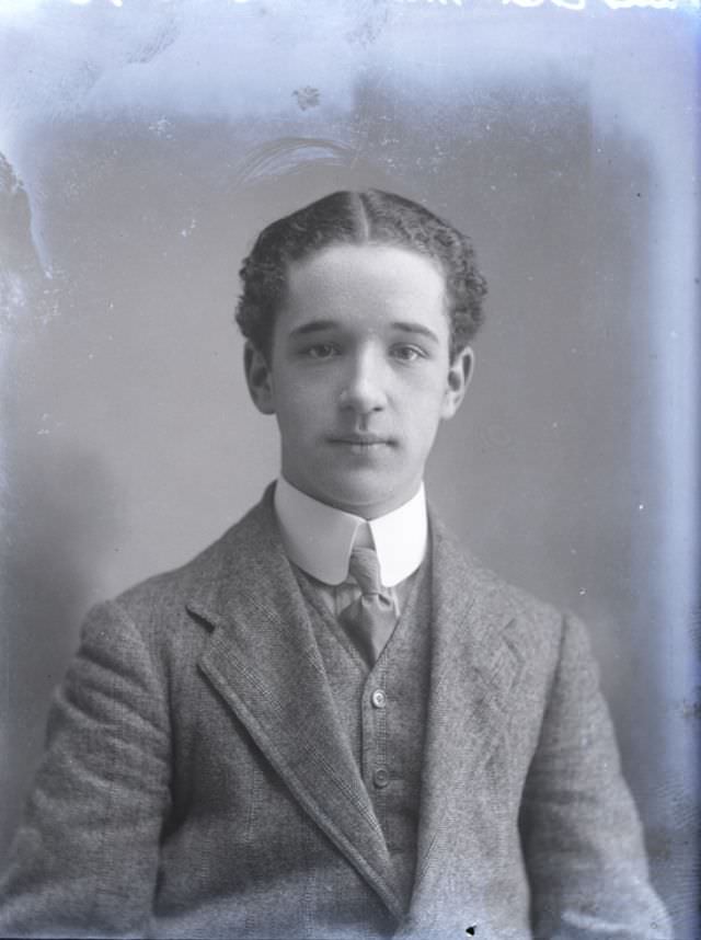 The Dapper Edwardians: A Look At The Fashionable Boys And Men Of The Early 20Th Century