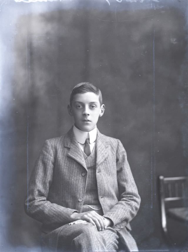 The Dapper Edwardians: A Look At The Fashionable Boys And Men Of The Early 20Th Century