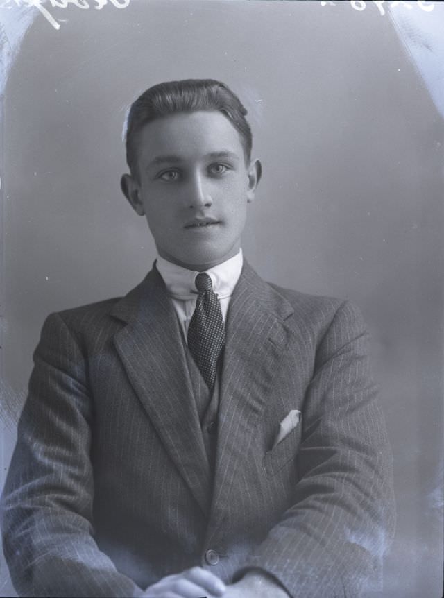 The Dapper Edwardians: A Look At The Fashionable Boys And Men Of The Early 20Th Century