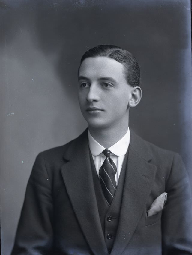 The Dapper Edwardians: A Look At The Fashionable Boys And Men Of The Early 20Th Century