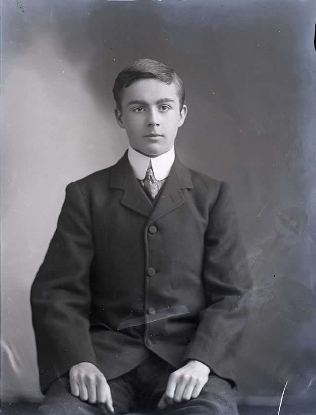 The Dapper Edwardians: A Look At The Fashionable Boys And Men Of The Early 20Th Century