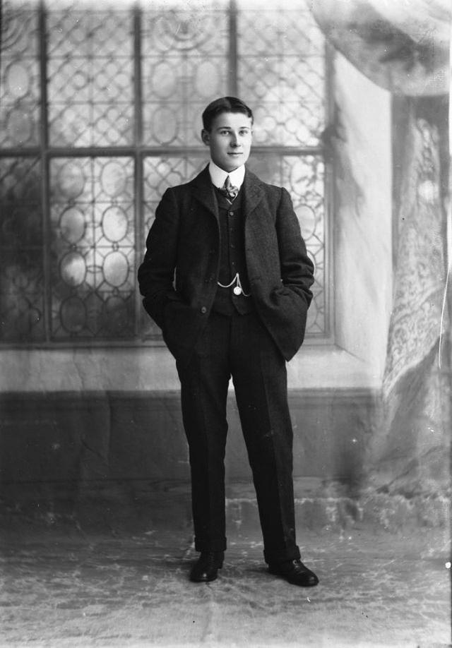 The Dapper Edwardians: A Look At The Fashionable Boys And Men Of The Early 20Th Century