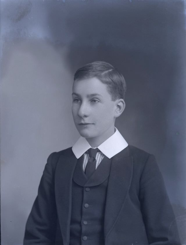 The Dapper Edwardians: A Look At The Fashionable Boys And Men Of The Early 20Th Century