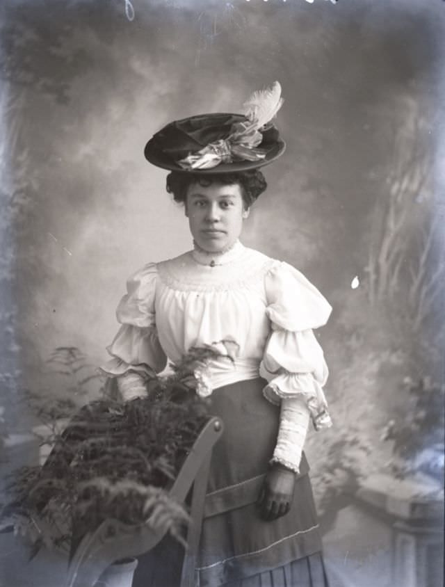 Miss Enfield, November 2, 1908