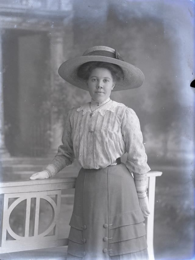 Mrs A F Nash, September 23, 1911