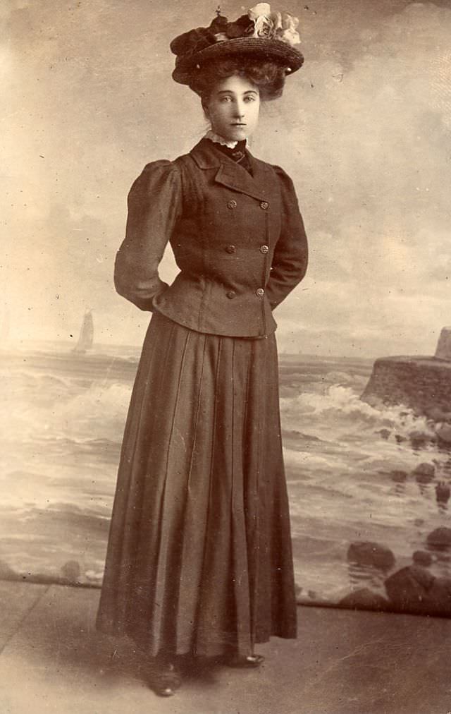 The Crowning Glory: The Extravagant Hat Fashion Of The Edwardian Era'S Women
