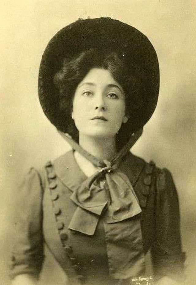 The Crowning Glory: The Extravagant Hat Fashion Of The Edwardian Era'S Women