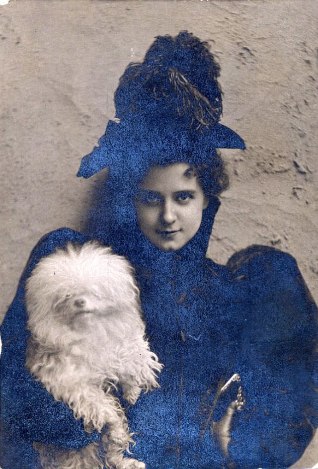 The Crowning Glory: The Extravagant Hat Fashion Of The Edwardian Era'S Women