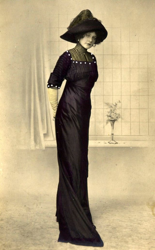 The Crowning Glory: The Extravagant Hat Fashion Of The Edwardian Era'S Women