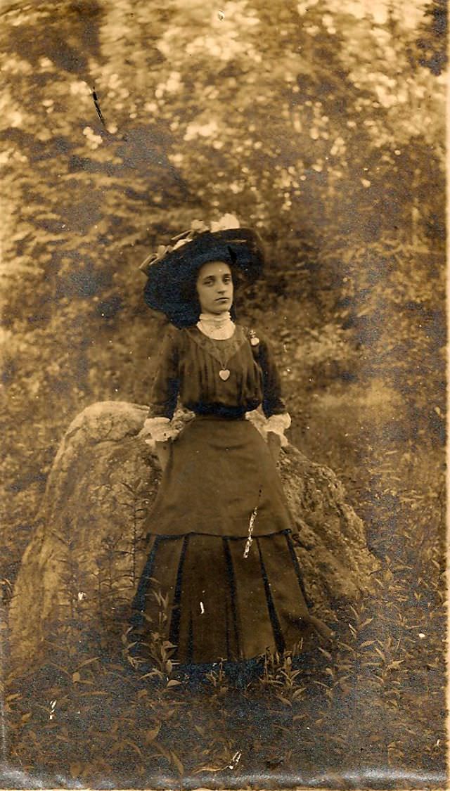 The Crowning Glory: The Extravagant Hat Fashion Of The Edwardian Era'S Women