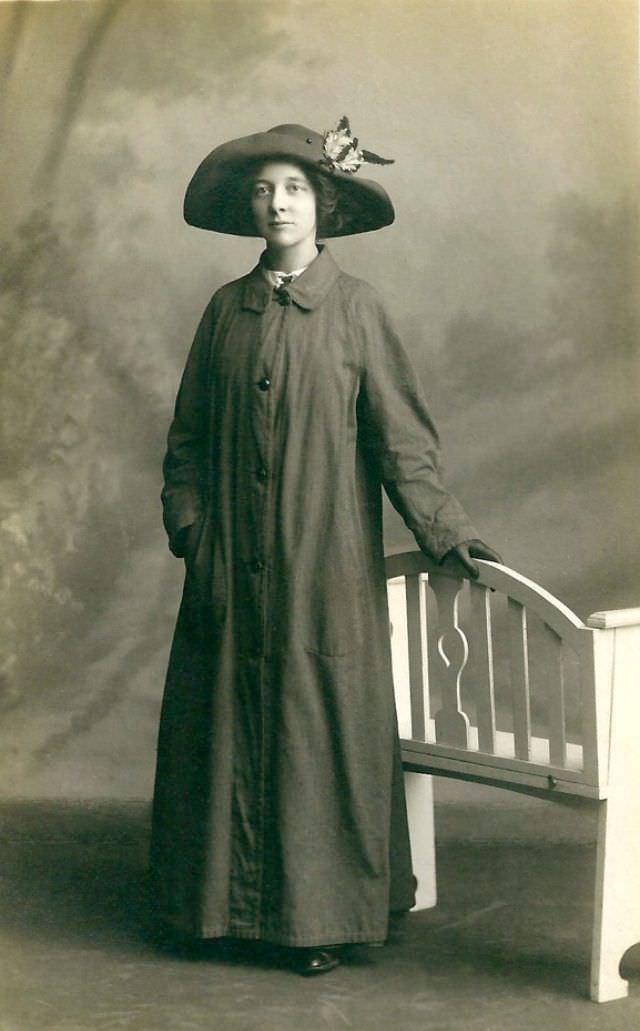 The Crowning Glory: The Extravagant Hat Fashion Of The Edwardian Era'S Women