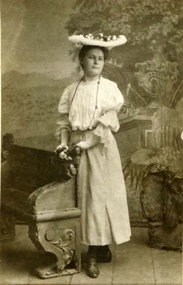 The Crowning Glory: The Extravagant Hat Fashion Of The Edwardian Era'S Women