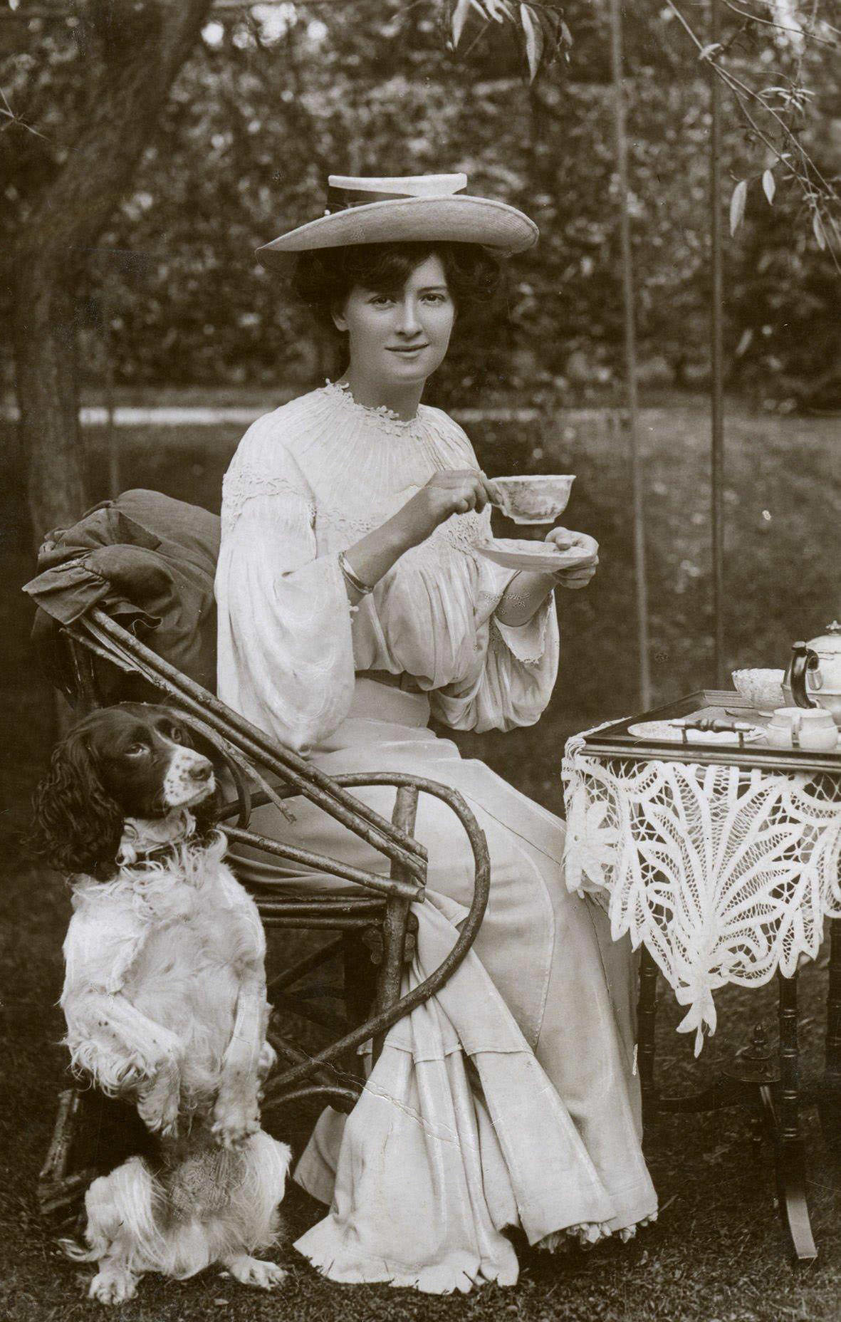 Millie Legarde, 1906