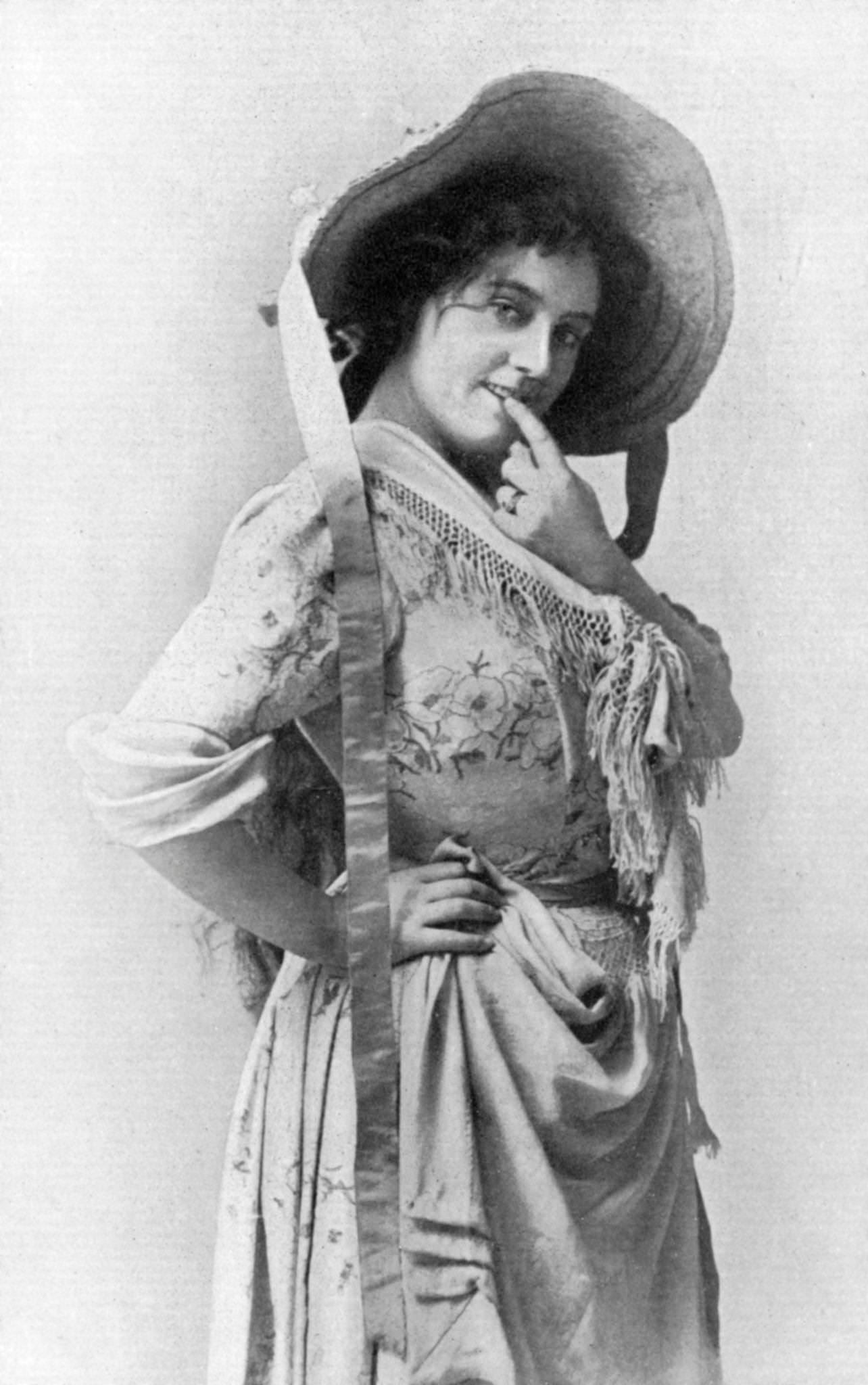 Evie Greene, 1902