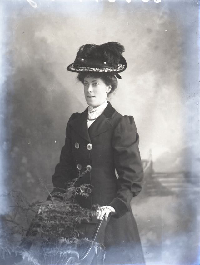 Miss Taylor, December 14, 1906