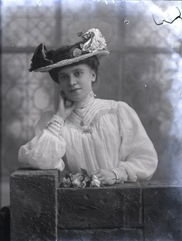 Miss Botting, September 28, 1907
