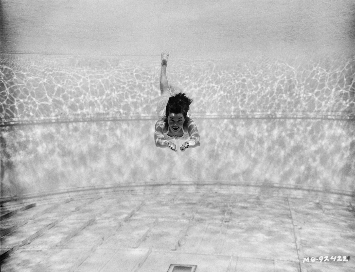 Esther Williams Underwater, 24Th July 1942.