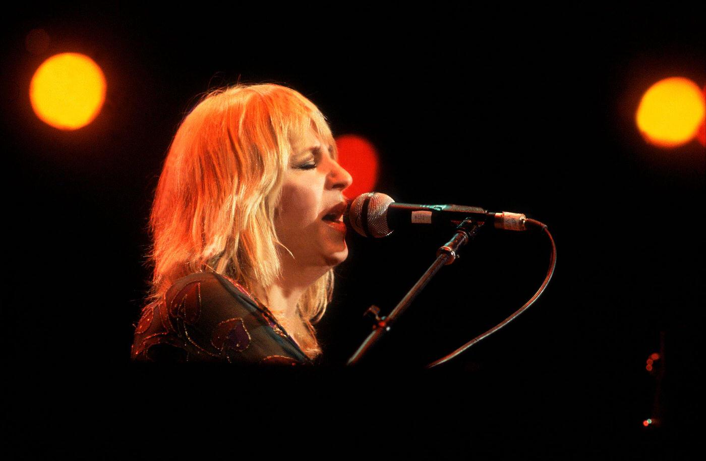 Christine Mcvie, Of The Group Fleetwood Mac, Performs Onstage At The Alpine Valley Music Theater, East Troy, Wisconsin, July 19, 1978.