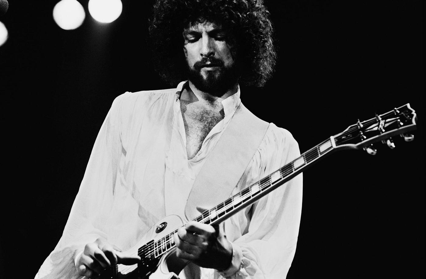 Lindsey Buckingham Performing With Fleetwood Mac At Nassau Coliseum, Uniondale, New York, 26Th March 1977.