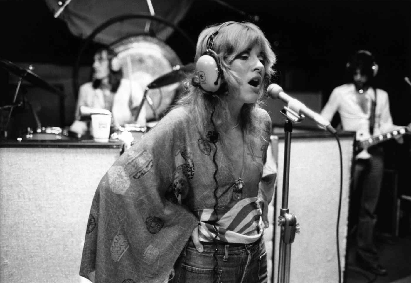 Stevie Nicks Singing In The Recording Studio