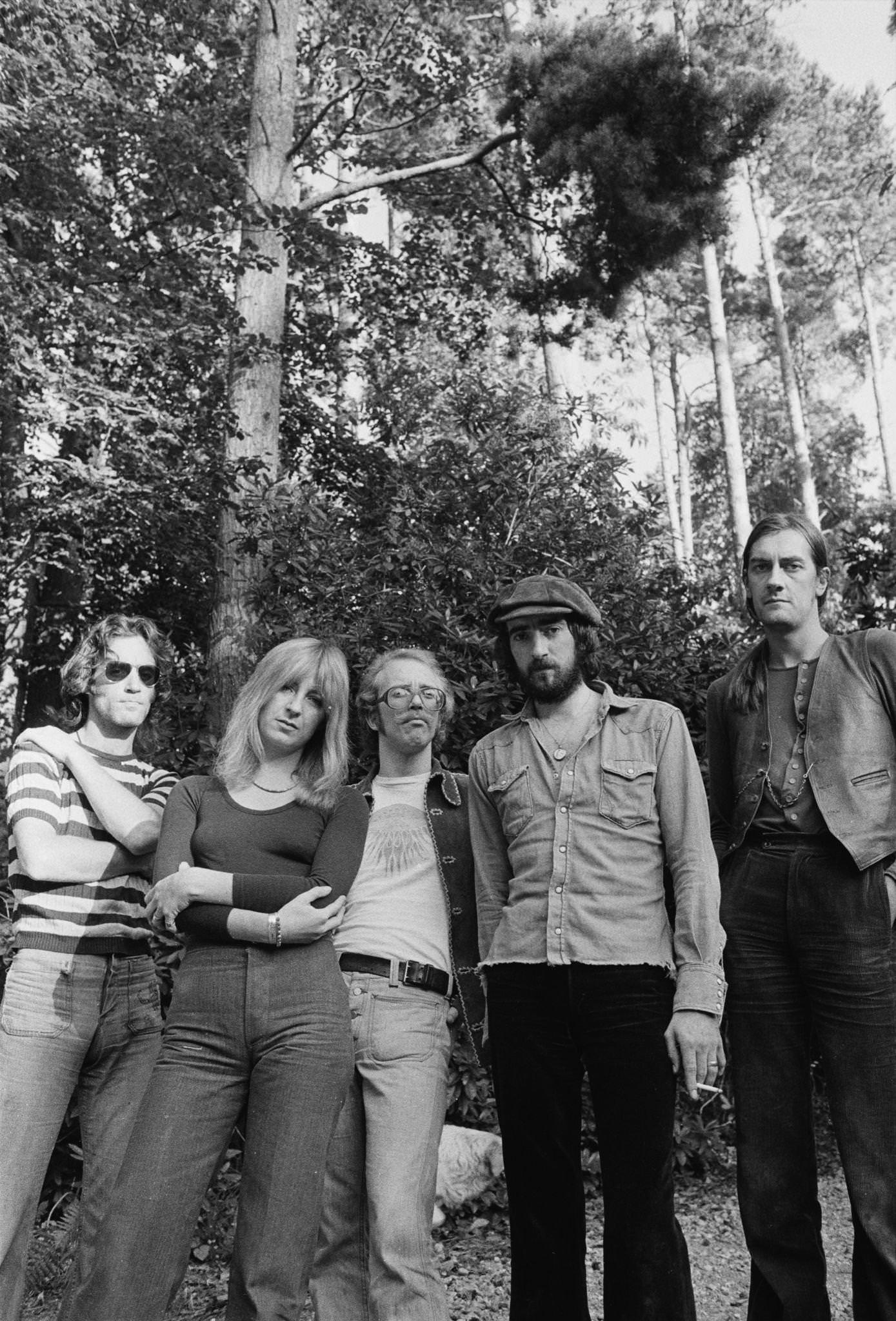 Guitarist Bob Weston, And Keyboard Player Christine Mcvie, Guitarist Bob Welch, Bassist John Mcvie And Drummer Mick Fleetwood.