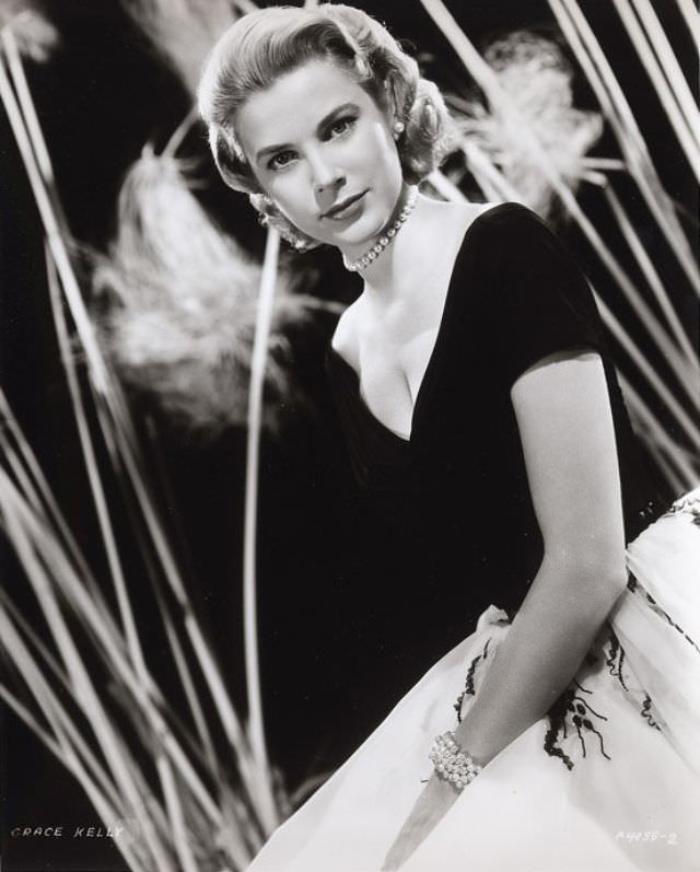 The Timeless Grace Of Grace Kelly: Her Star-Making Performance In Rear Window