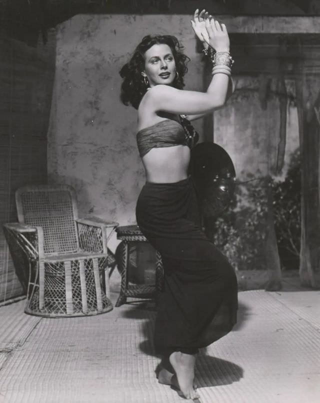 The Sensational Hedy Lamarr In 'White Cargo': A Film Not To Be Missed!